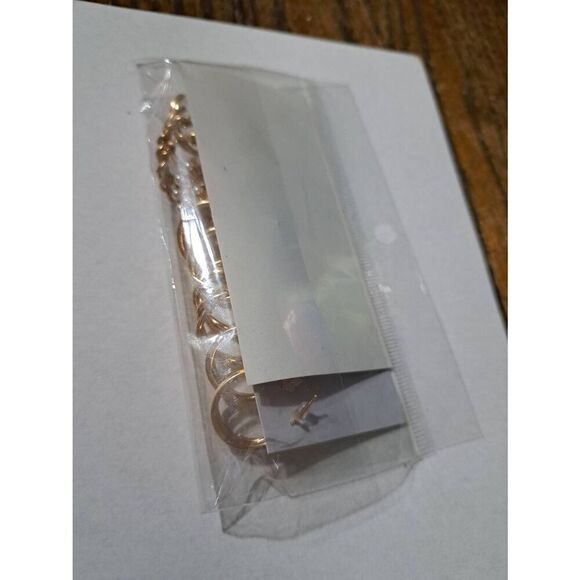 New 3 Packs of 6 Pair of Goldtone and Silvertone Womens Girls Earrings Jewelry - Picture 3 of 7